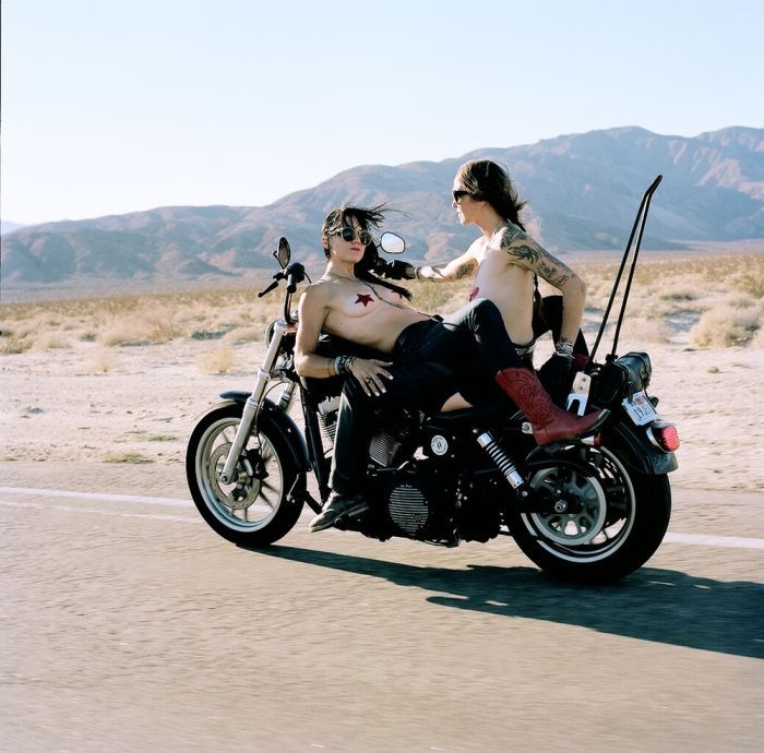 Girls on a motorcycle in Huayan