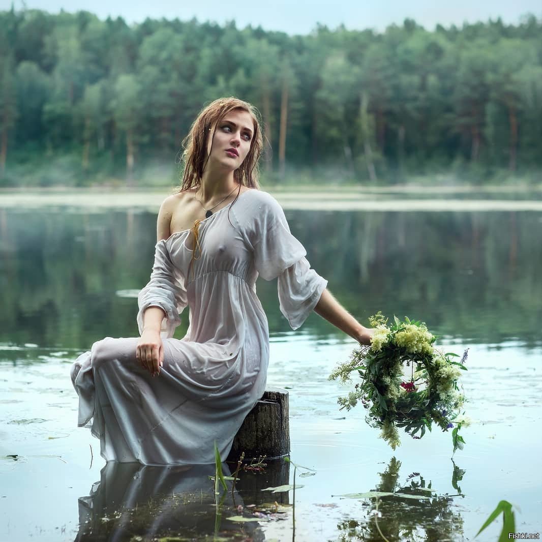 Beautiful girl Slavic women in Huayan