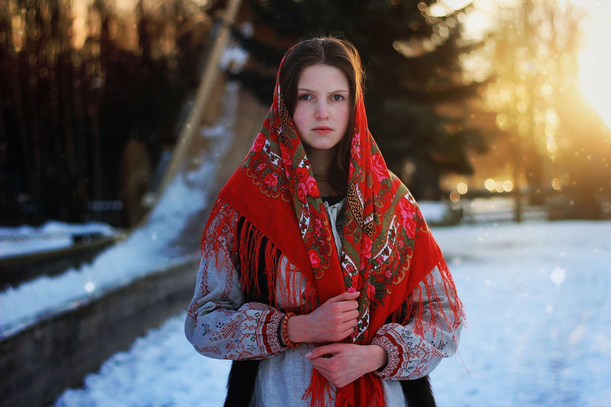 Girls in Slavic costumes in Huayan