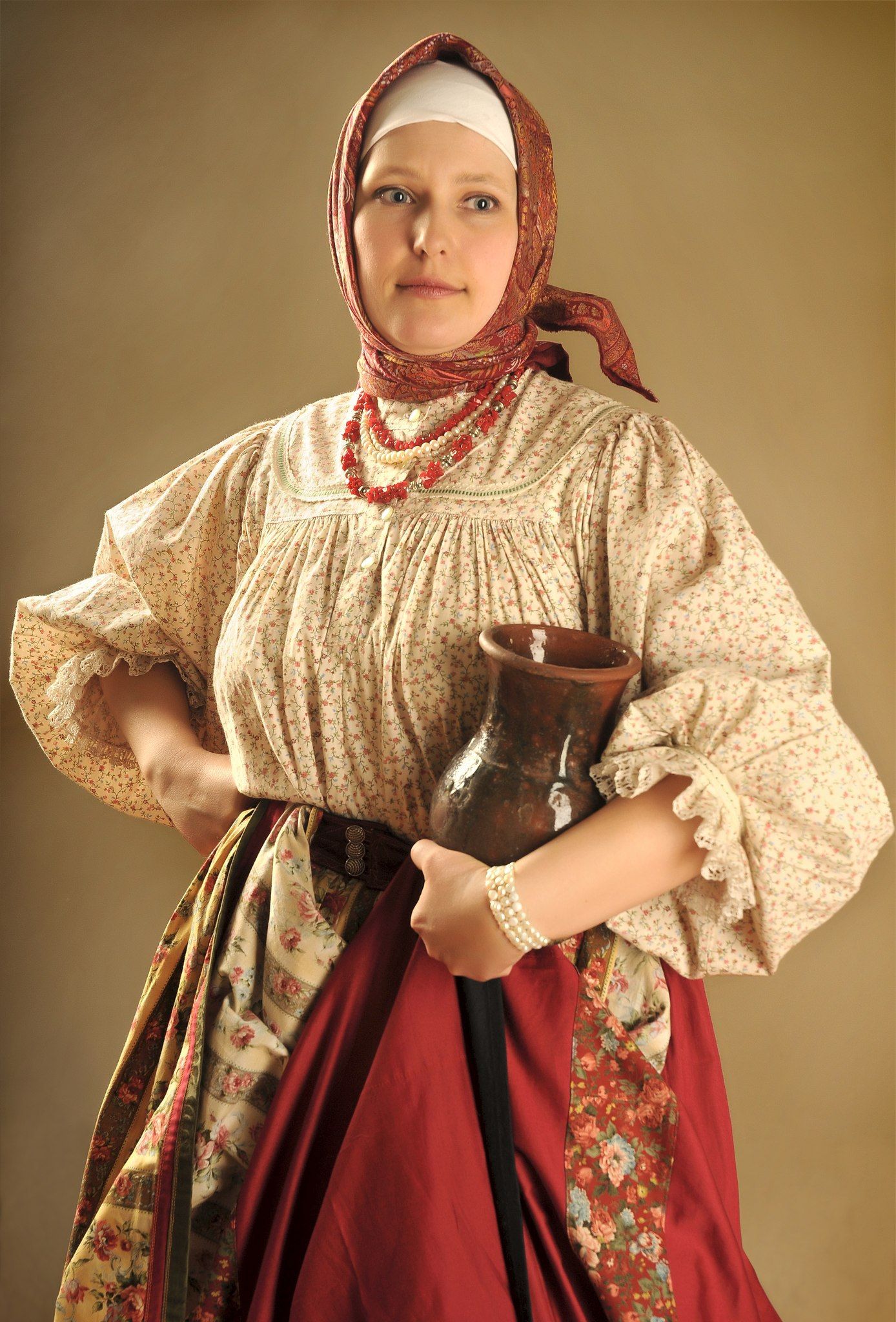 Girls in Slavic costumes in Huayan